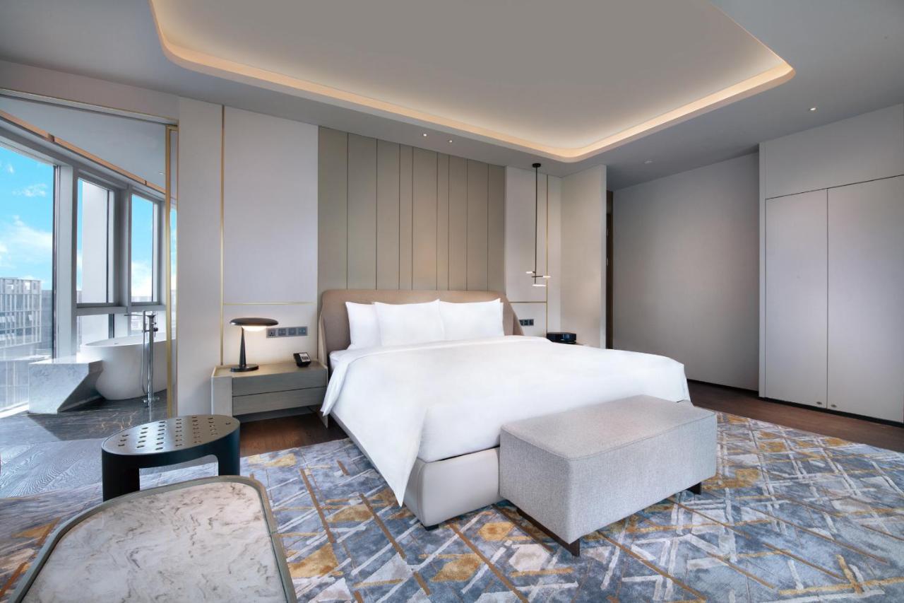 Crowne Plaza Shenzhen World Exhibition And Convention Center, An Ihg Hotel Exteriör bild