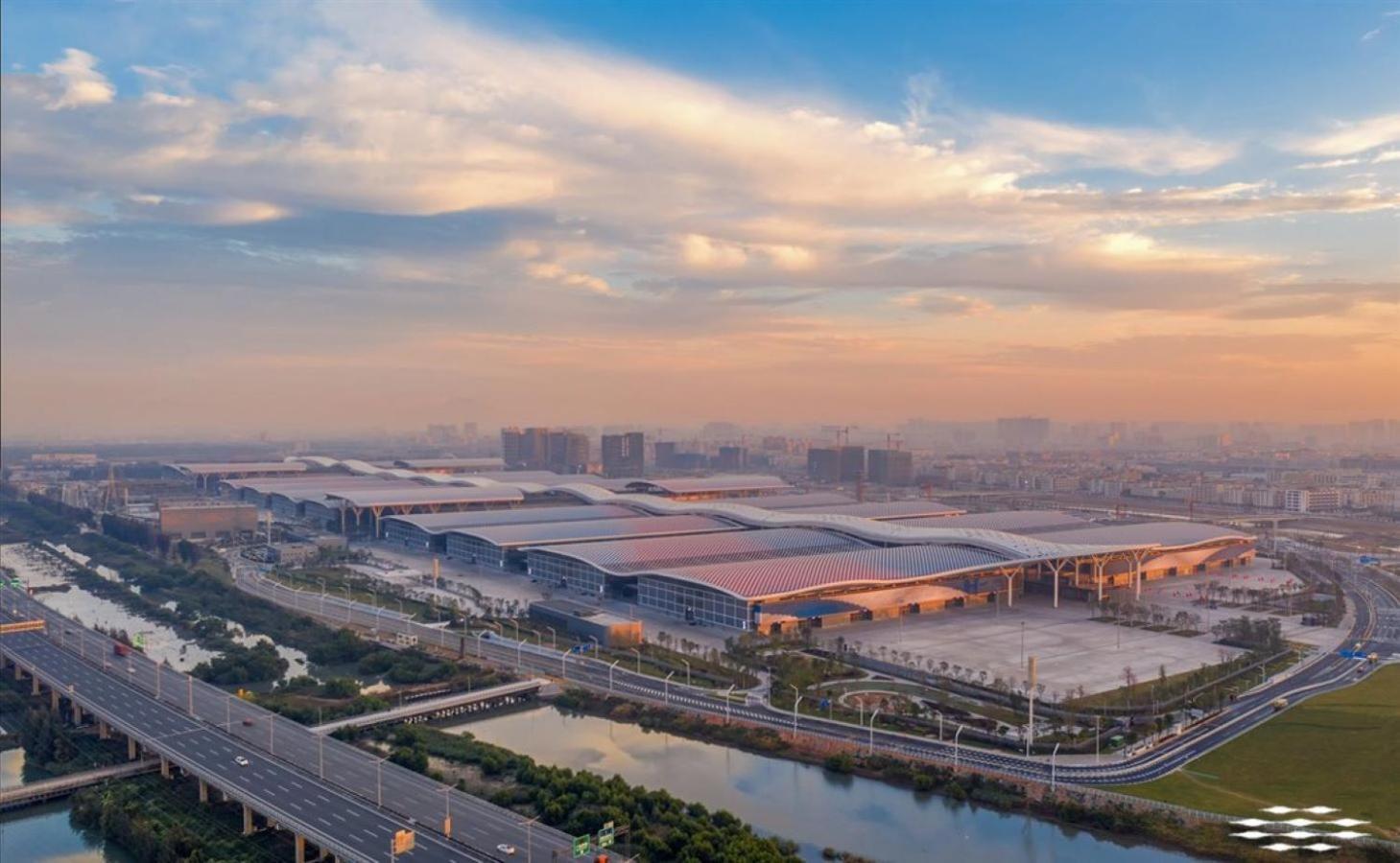 Crowne Plaza Shenzhen World Exhibition And Convention Center, An Ihg Hotel Exteriör bild